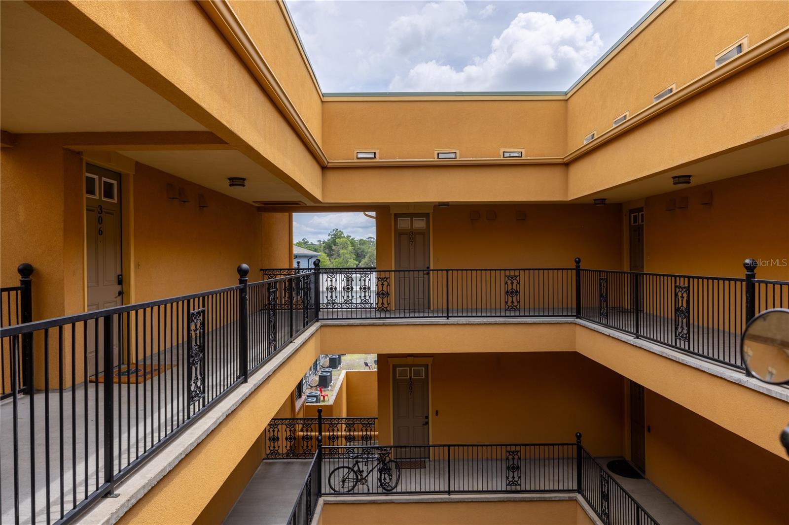 JACKSON SQUARE CONDO - Residential