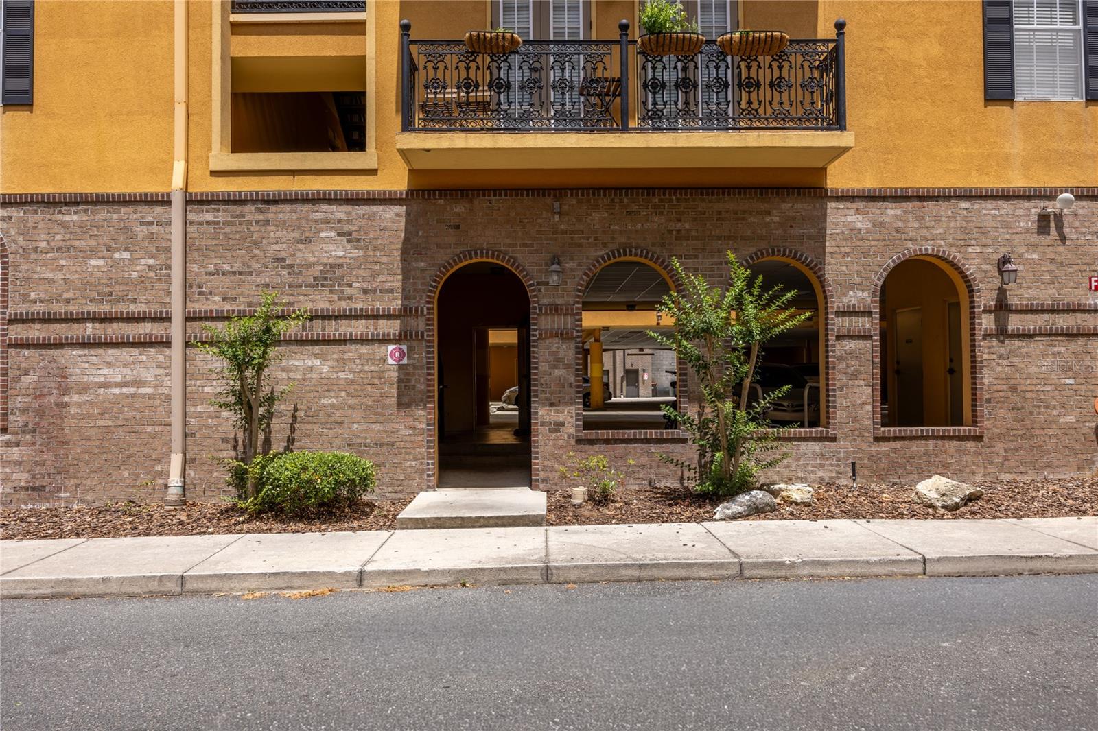 JACKSON SQUARE CONDO - Residential