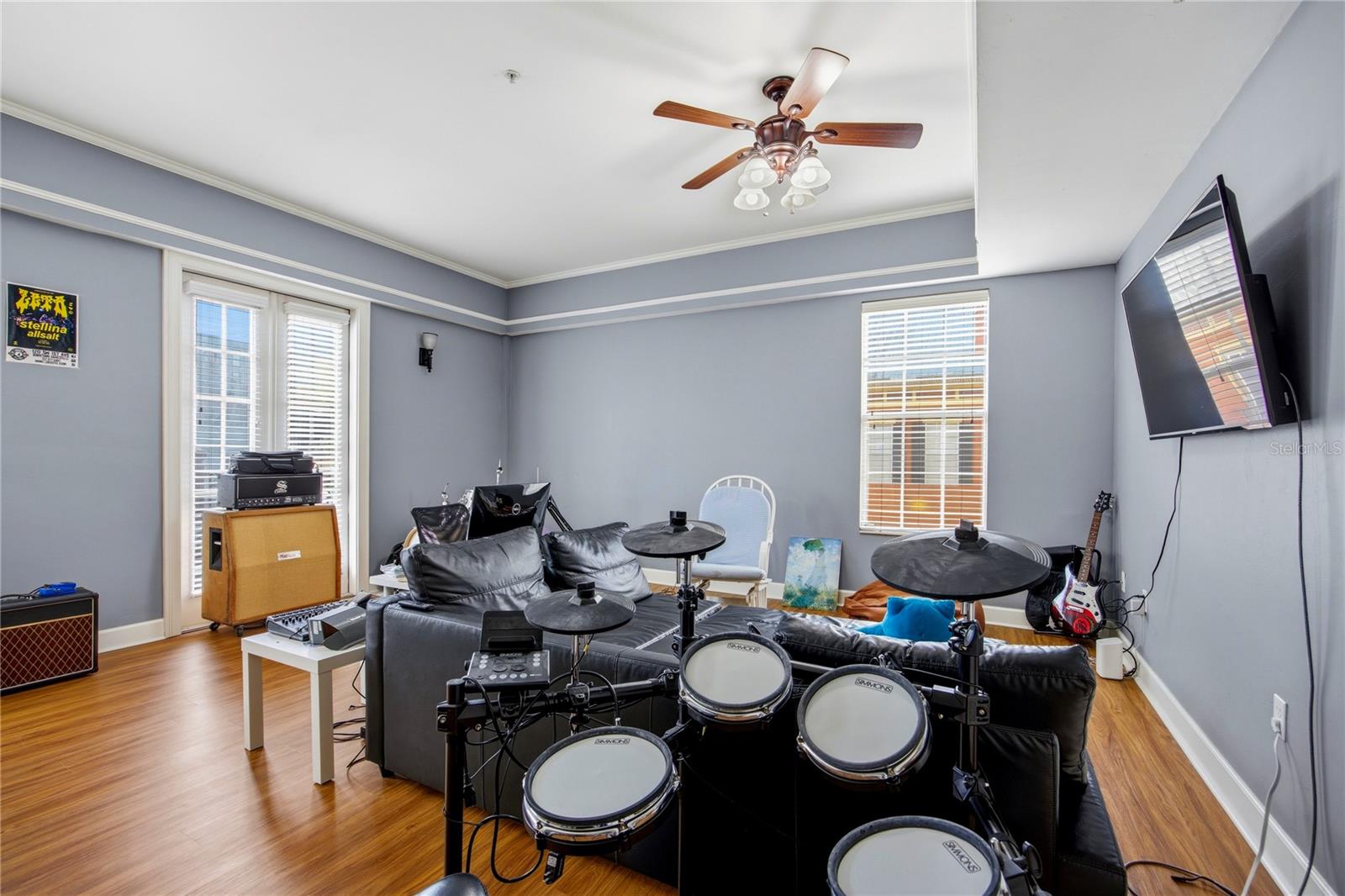 JACKSON SQUARE CONDO - Residential