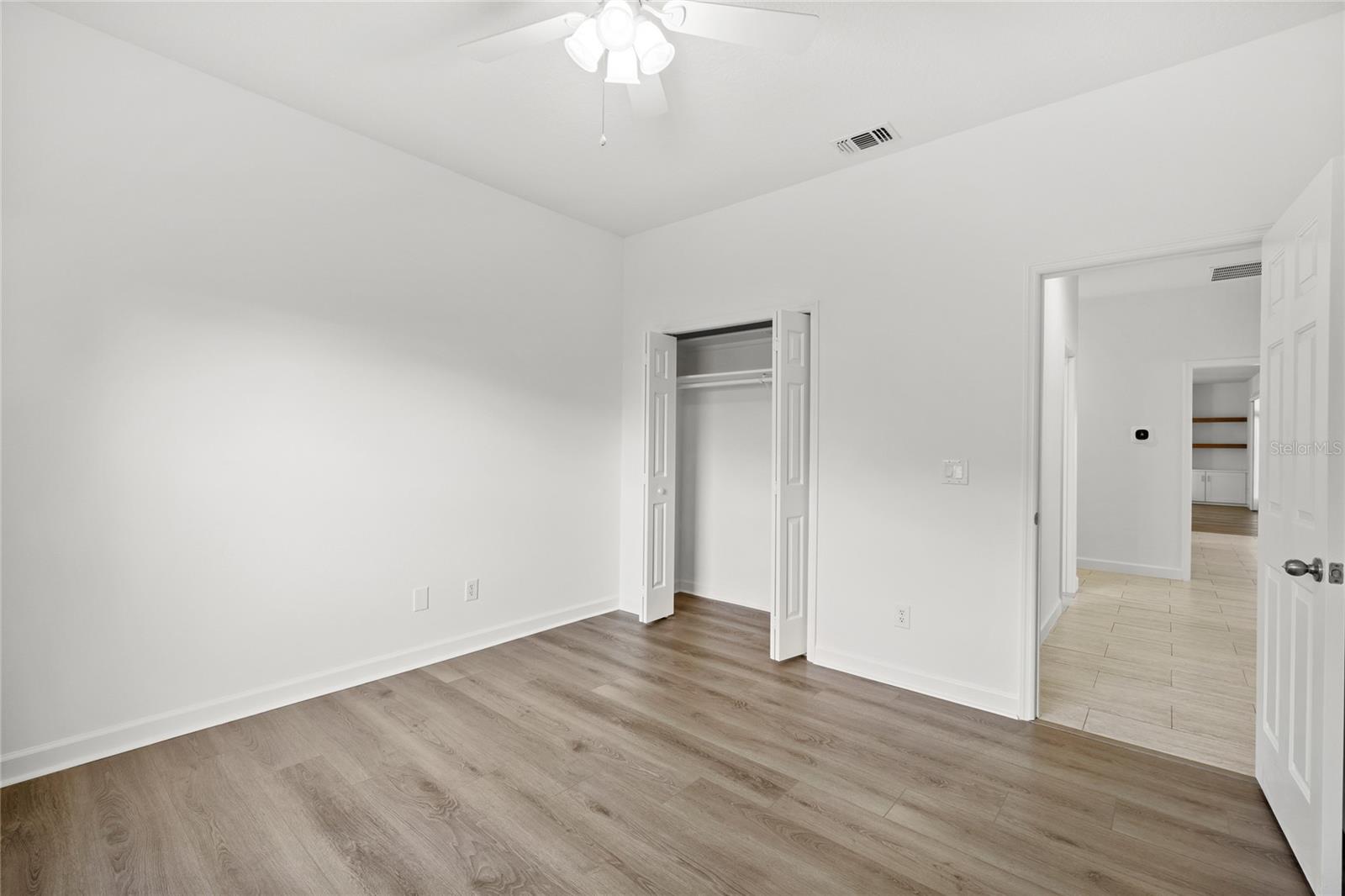 WINDSOR HILL - Residential