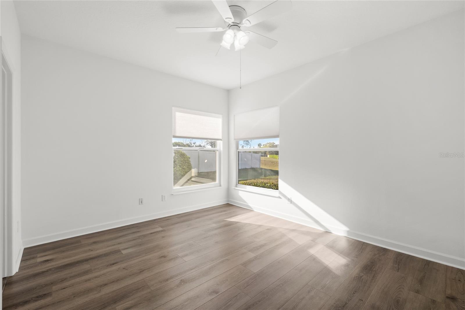 WINDSOR HILL - Residential