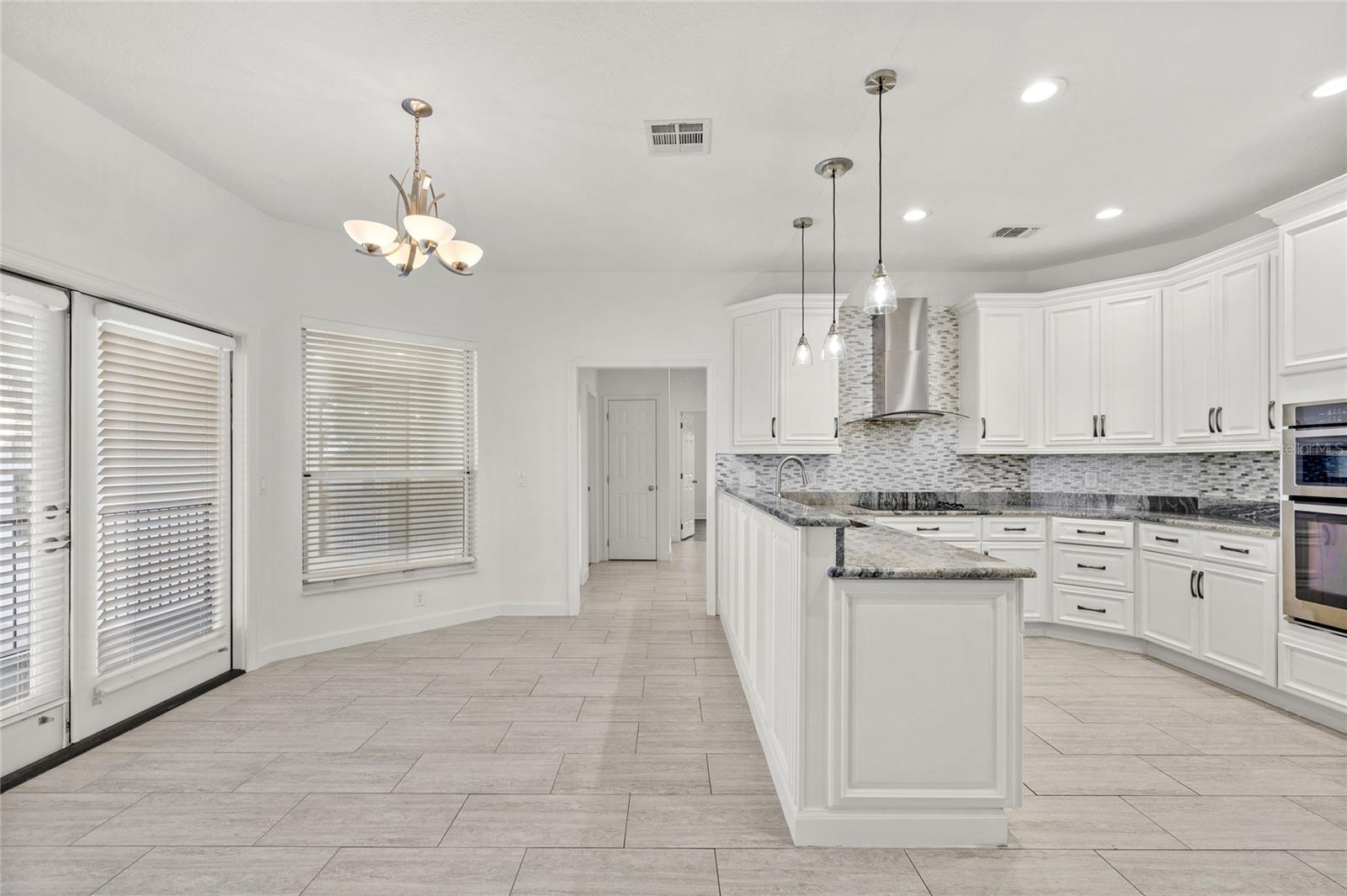 WINDSOR HILL - Residential