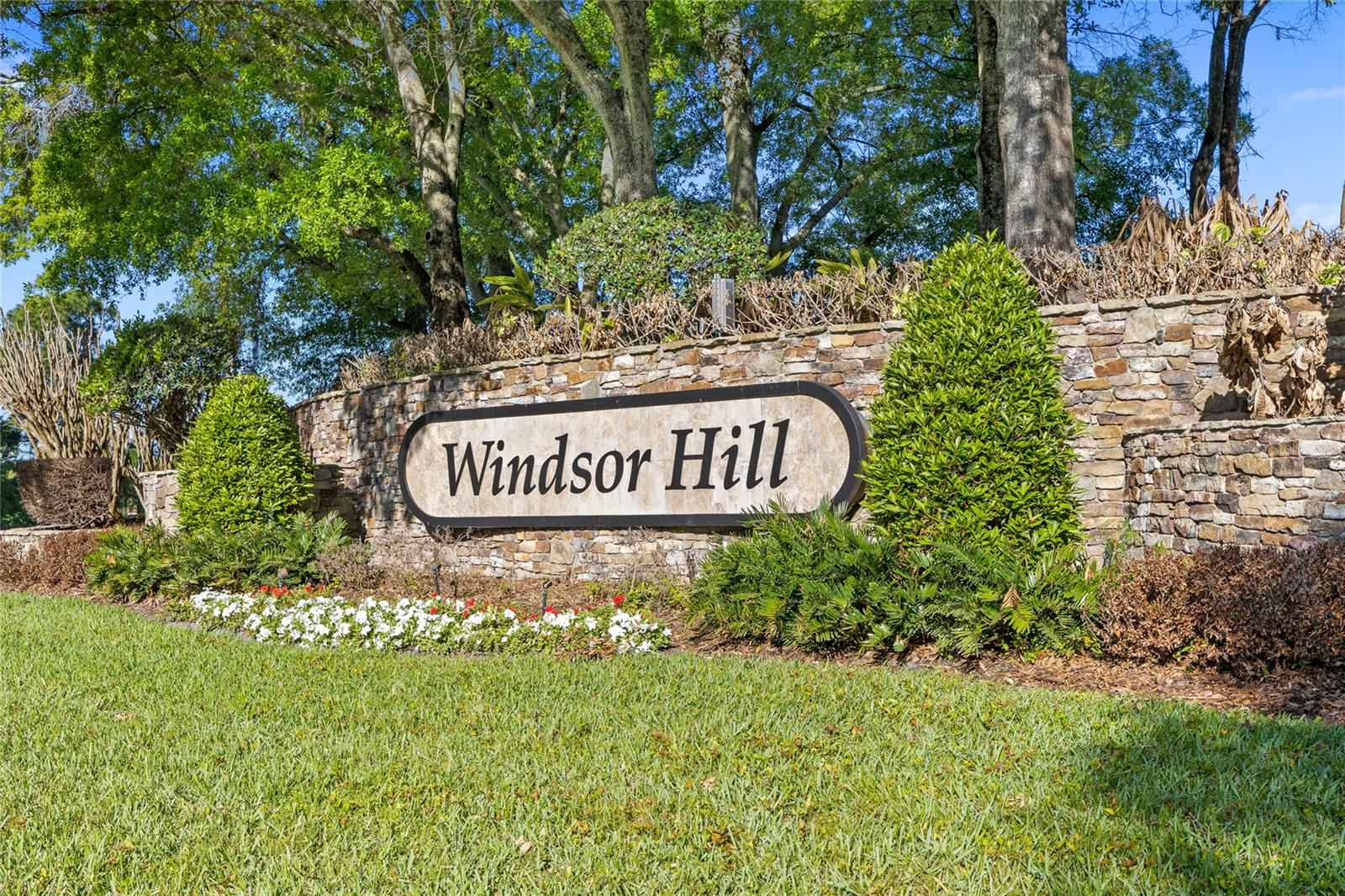 WINDSOR HILL - Residential