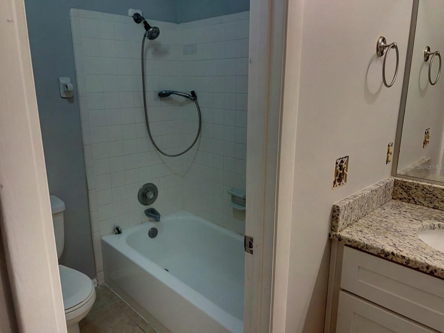 SUSSEX PLACE PH 01 - Residential Lease