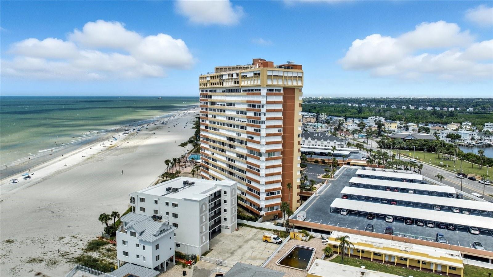 REDINGTON TOWERS 1 CONDO - Residential