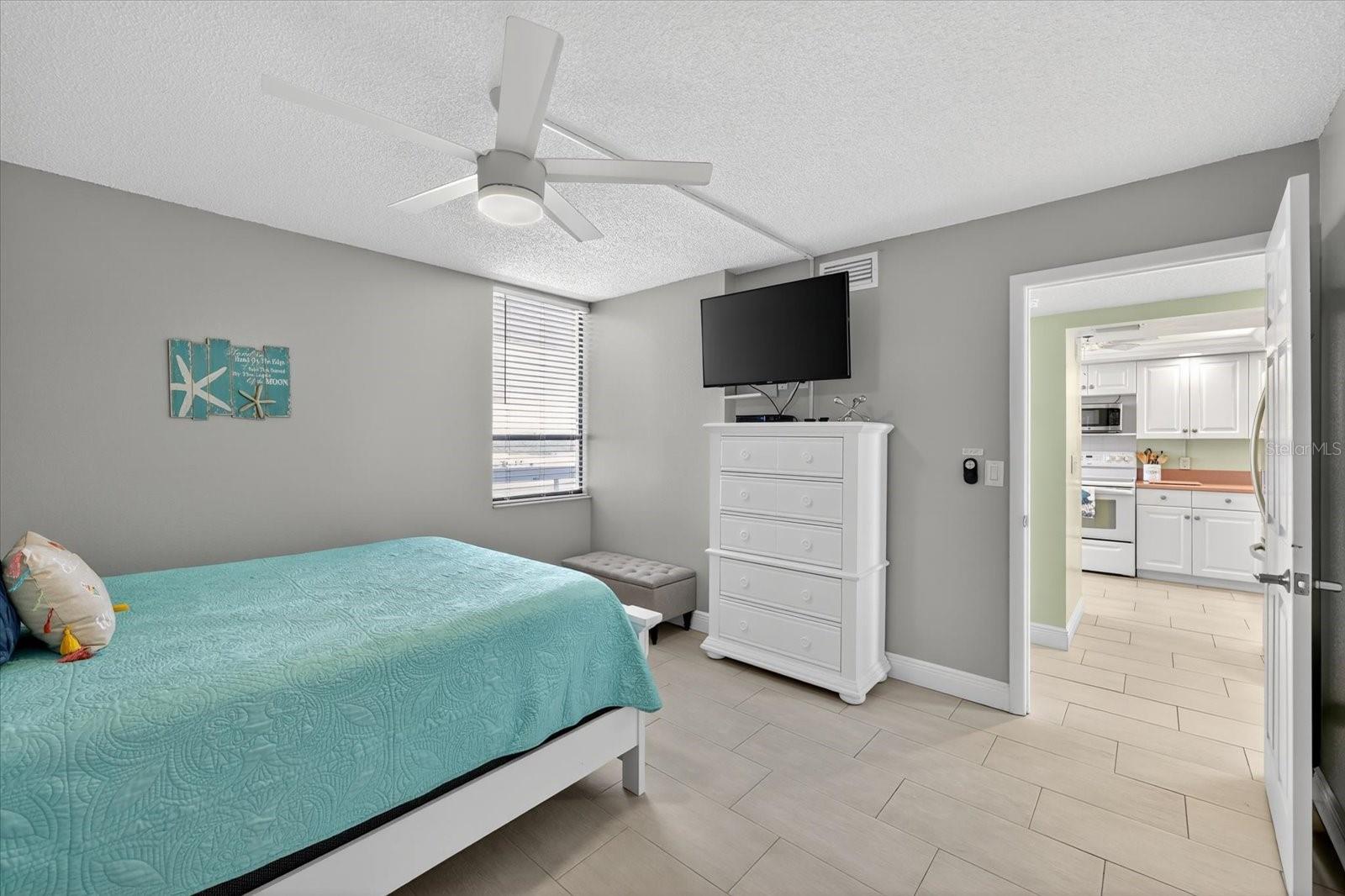 REDINGTON TOWERS 1 CONDO - Residential