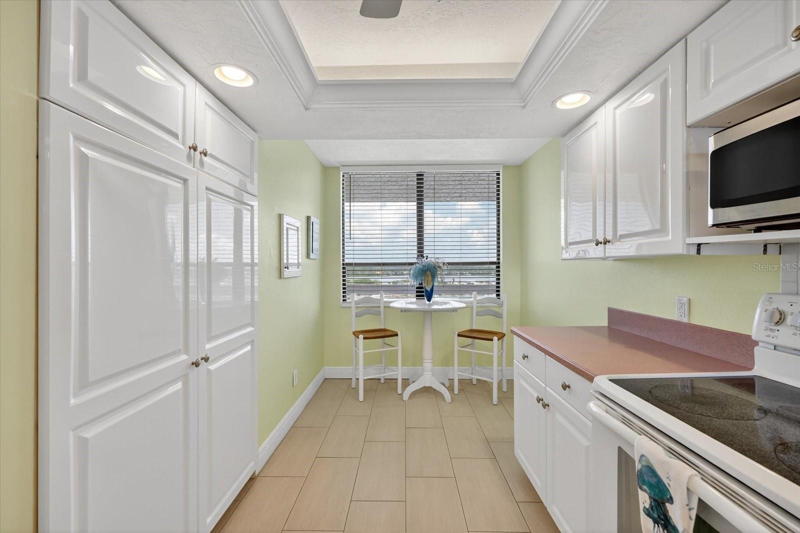 REDINGTON TOWERS 1 CONDO - Residential