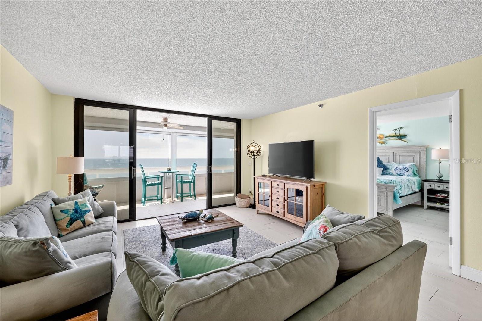 REDINGTON TOWERS 1 CONDO - Residential