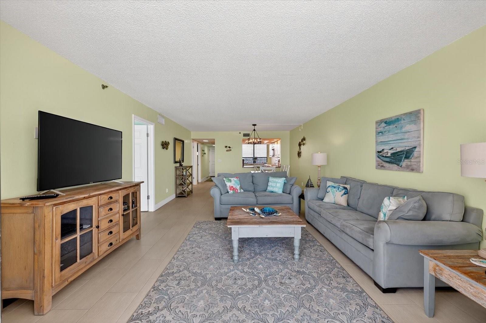 REDINGTON TOWERS 1 CONDO - Residential