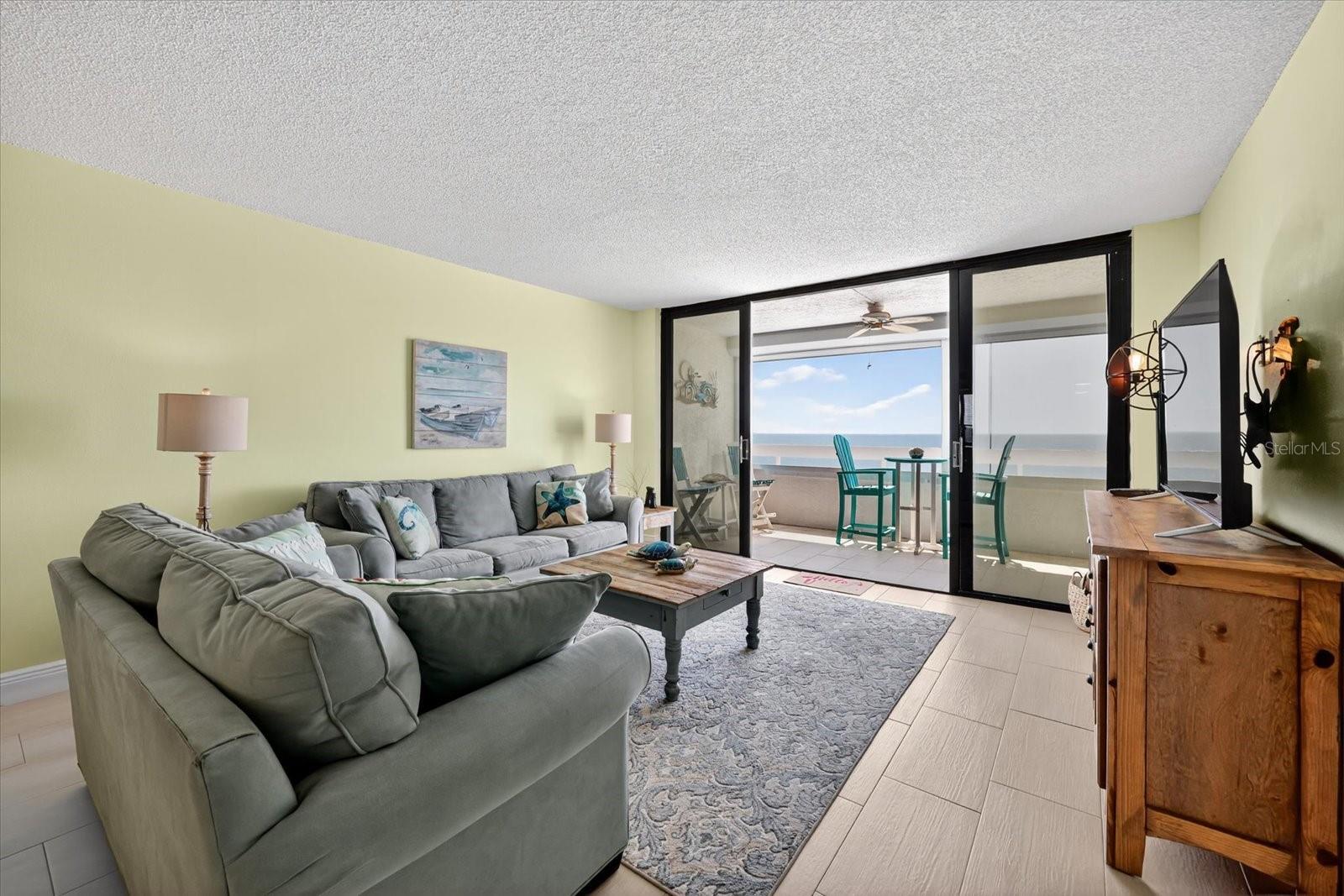 REDINGTON TOWERS 1 CONDO - Residential