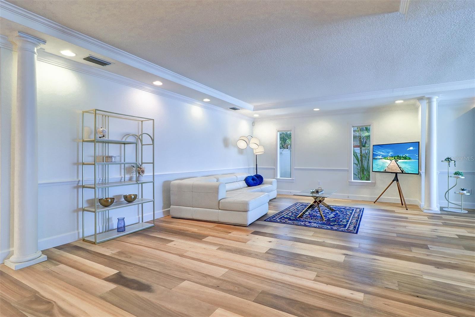 VILLA PARK ESTATES - Residential Lease