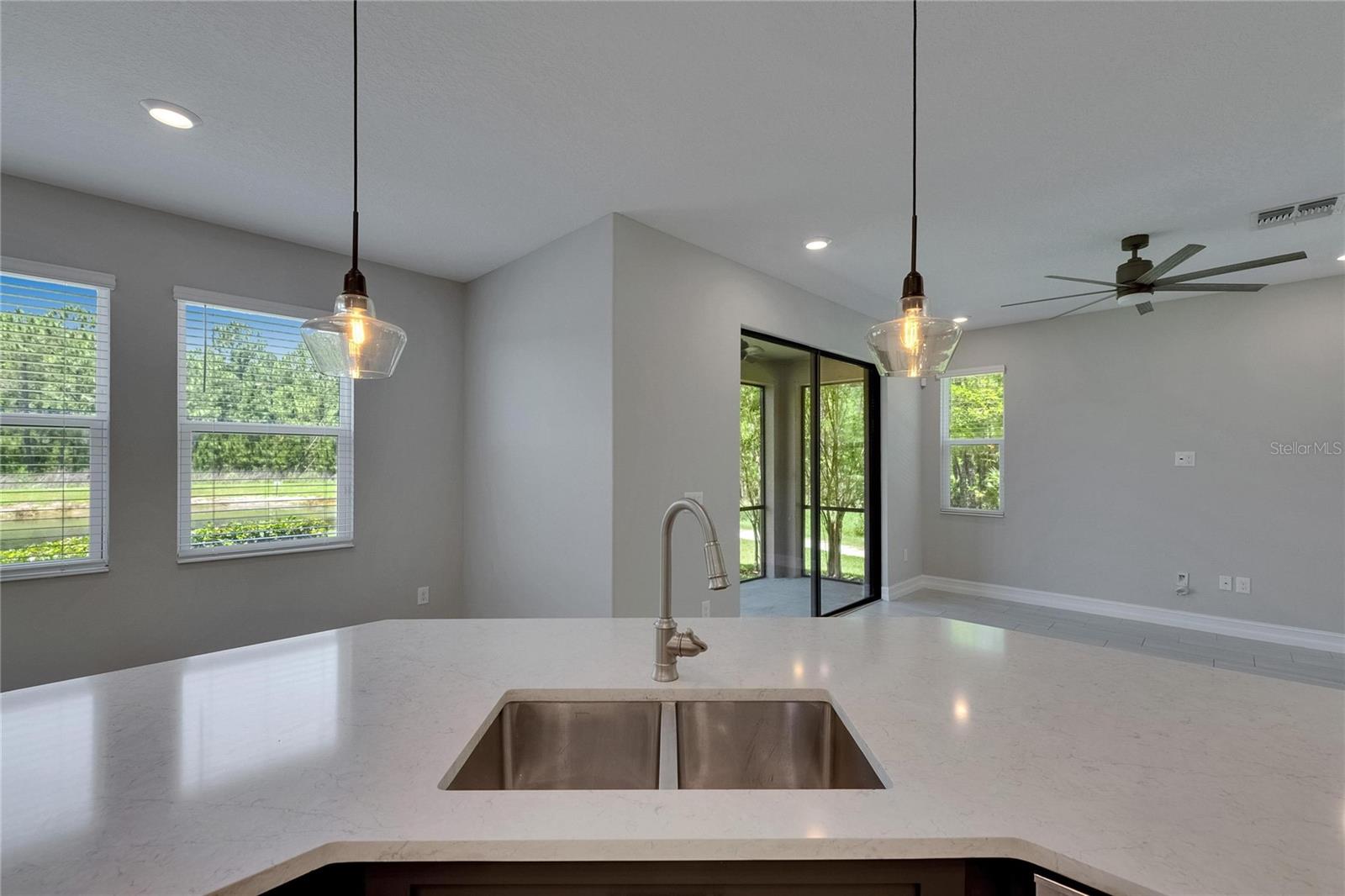 ESTANCIA PH 4 - Residential Lease