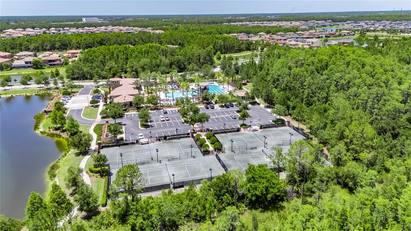 ESTANCIA PH 4 - Residential Lease