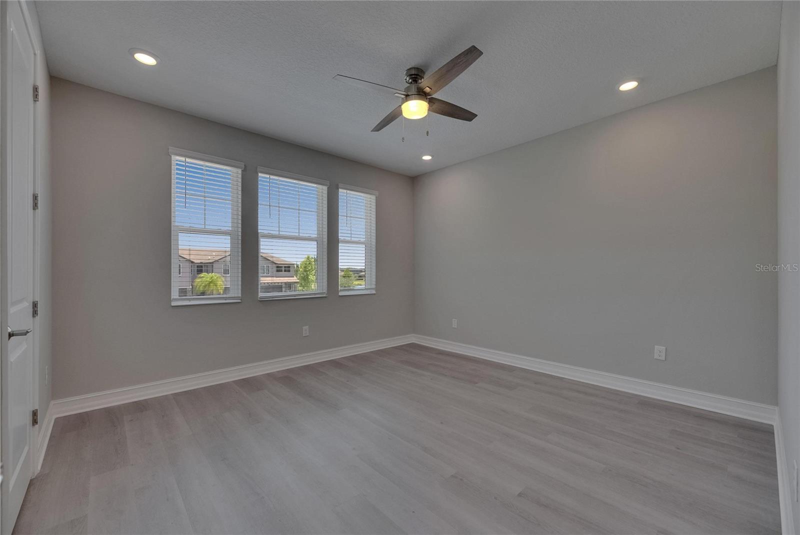 ESTANCIA PH 4 - Residential Lease