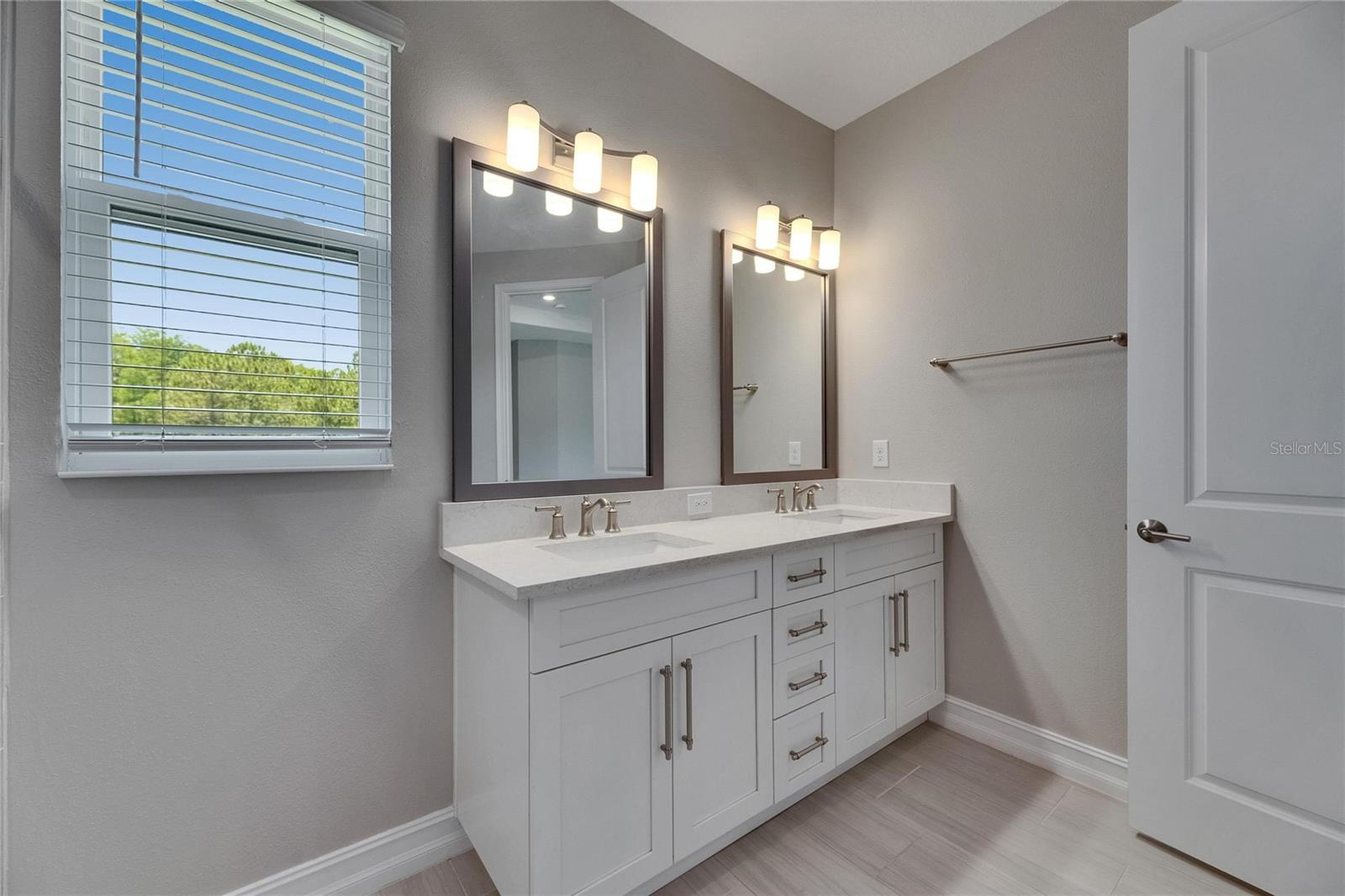 ESTANCIA PH 4 - Residential Lease