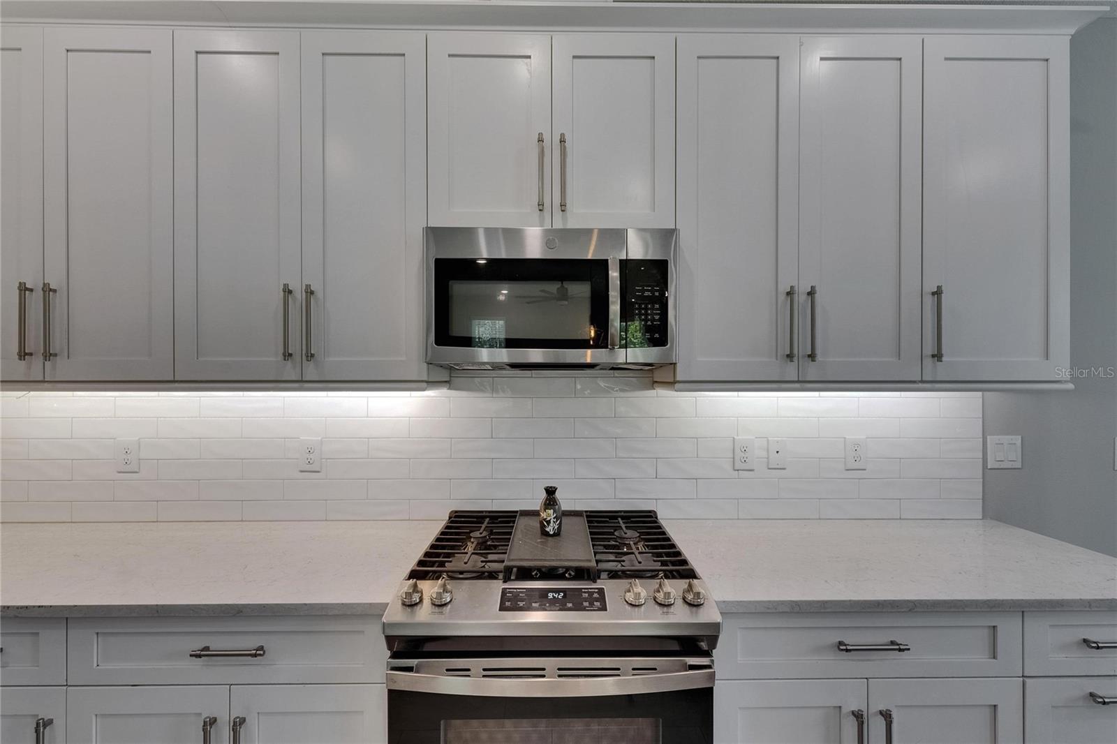 ESTANCIA PH 4 - Residential Lease