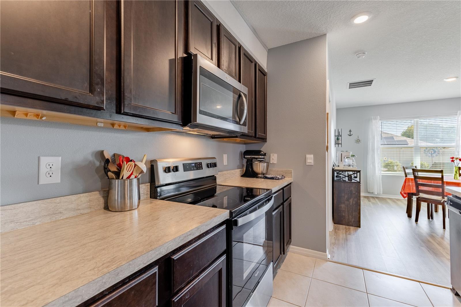 ELMWOOD - Residential