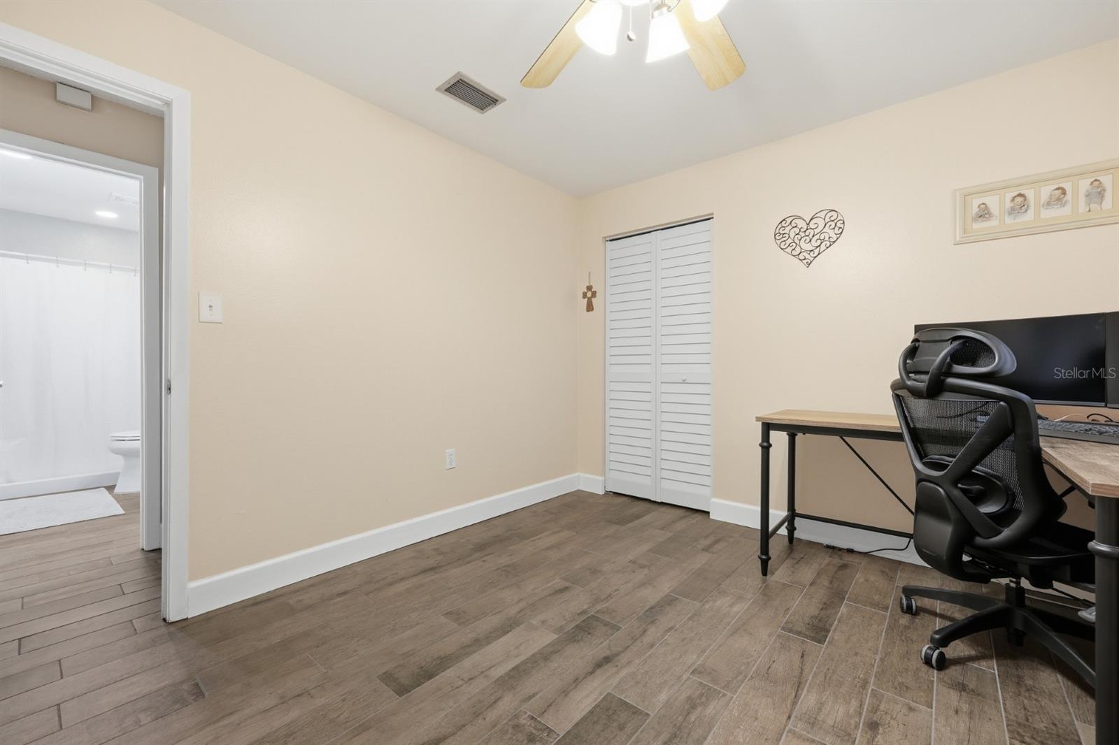 WINDWARD MEADOWS - Residential