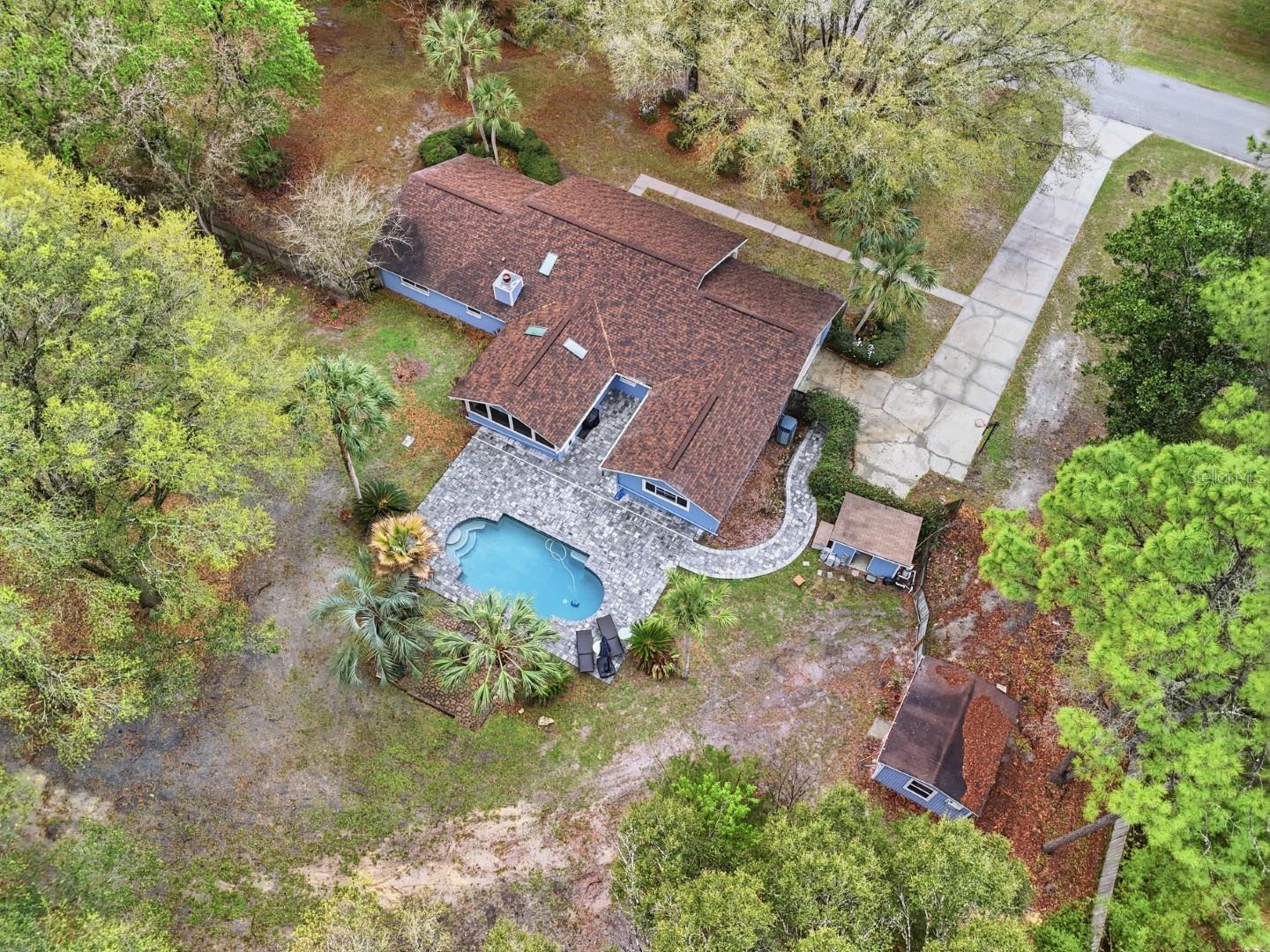 WINDWARD MEADOWS - Residential