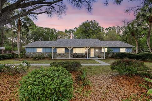 WINDWARD MEADOWS - Residential