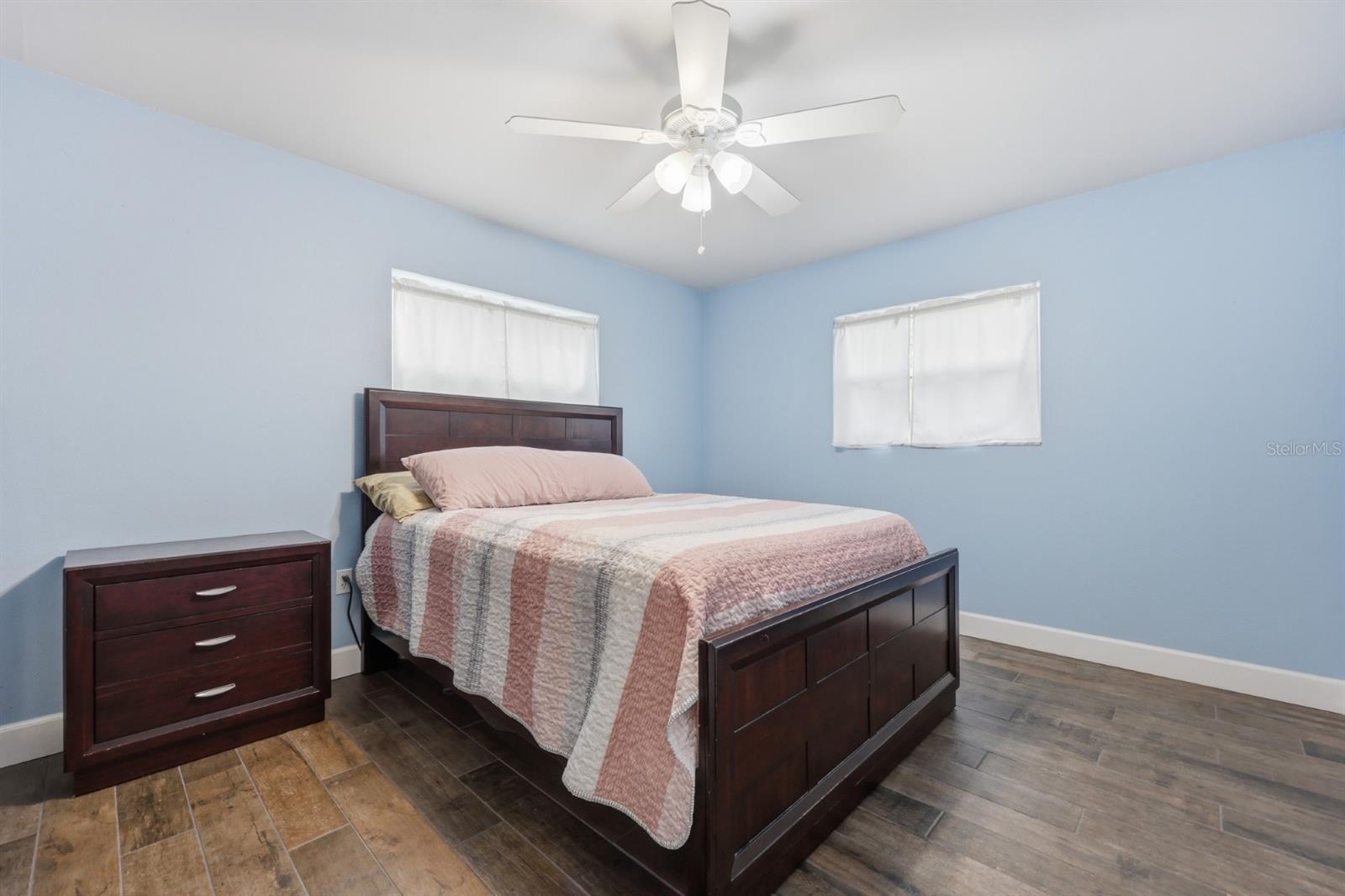 WINDWARD MEADOWS - Residential