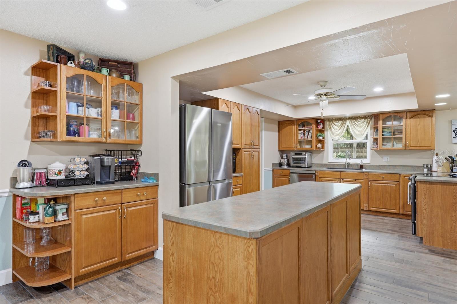 WINDWARD MEADOWS - Residential