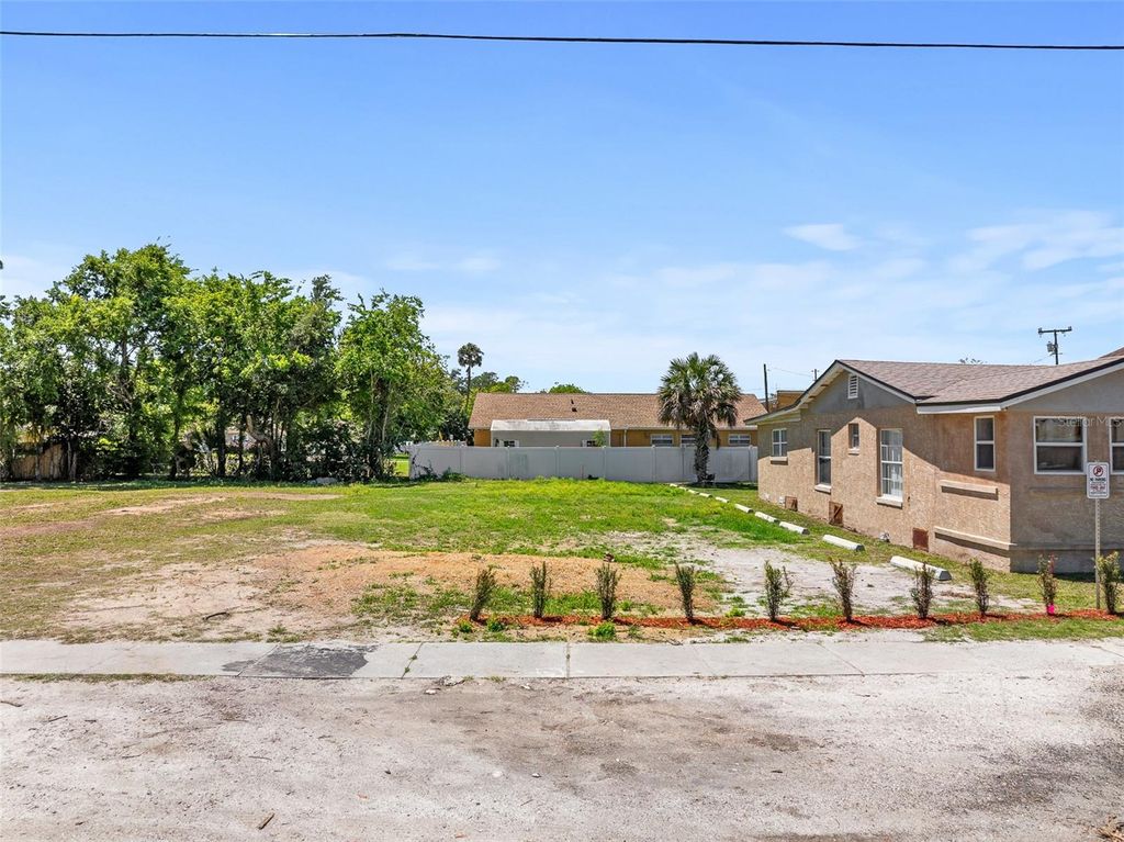 Photo of 254 Jefferson Street, Daytona Beach, FL 32114 (MLS # FC317848)