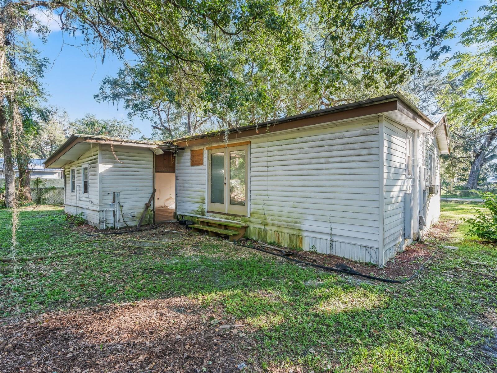 PANACOOCHEE RETREATS - Residential