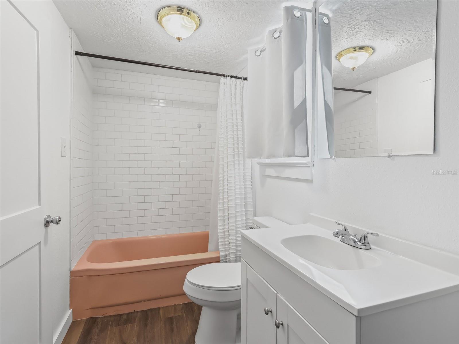 PANACOOCHEE RETREATS - Residential