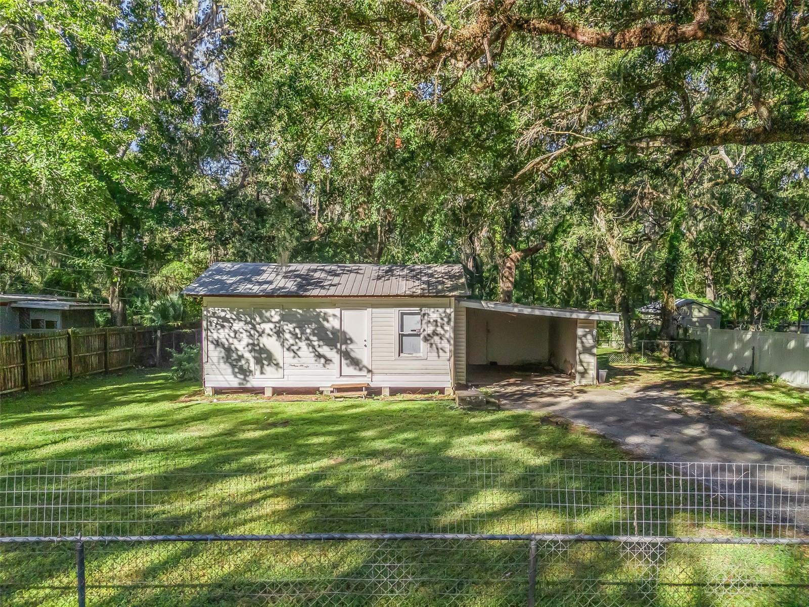 PANACOOCHEE RETREATS - Residential