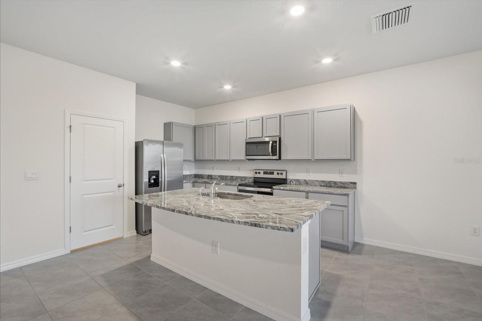 32335 TURTLE GRACE LOOP