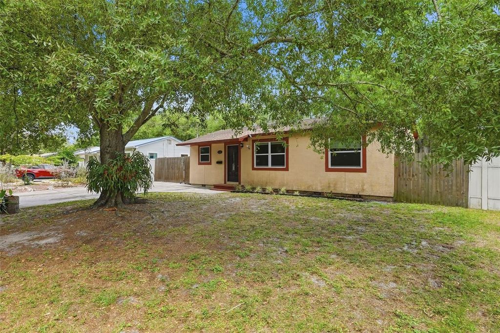 Photo of 5124 19th Street N, St Petersburg, FL 33714 (MLS # TB8507377)