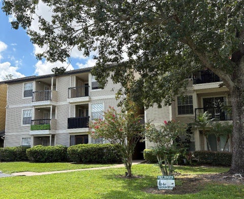 Photo of 1916 Lake Atriums Circle #44, Orlando, FL 32839 (MLS # S5149726)