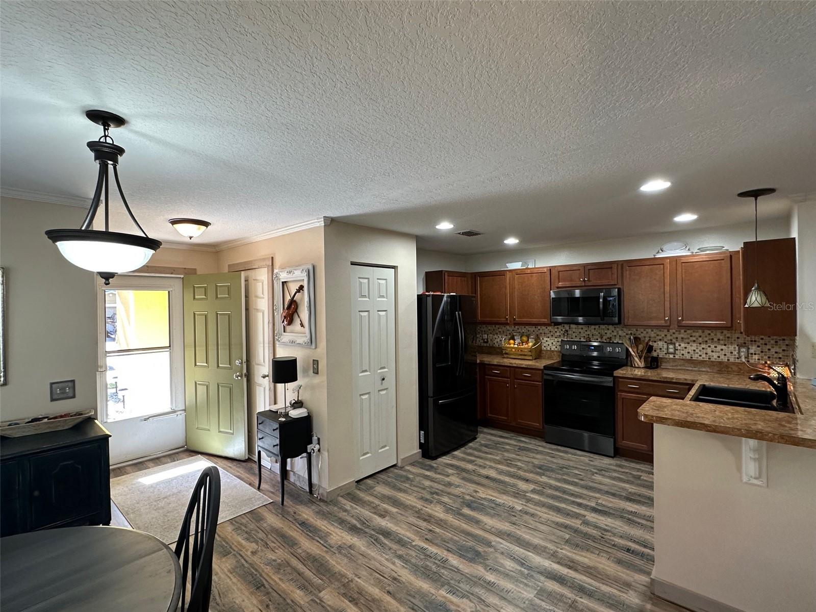 LANDINGS AT SUGAR MILL - Residential Lease