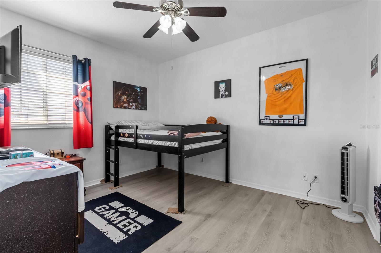 MEADOWS AT LARGO - Residential