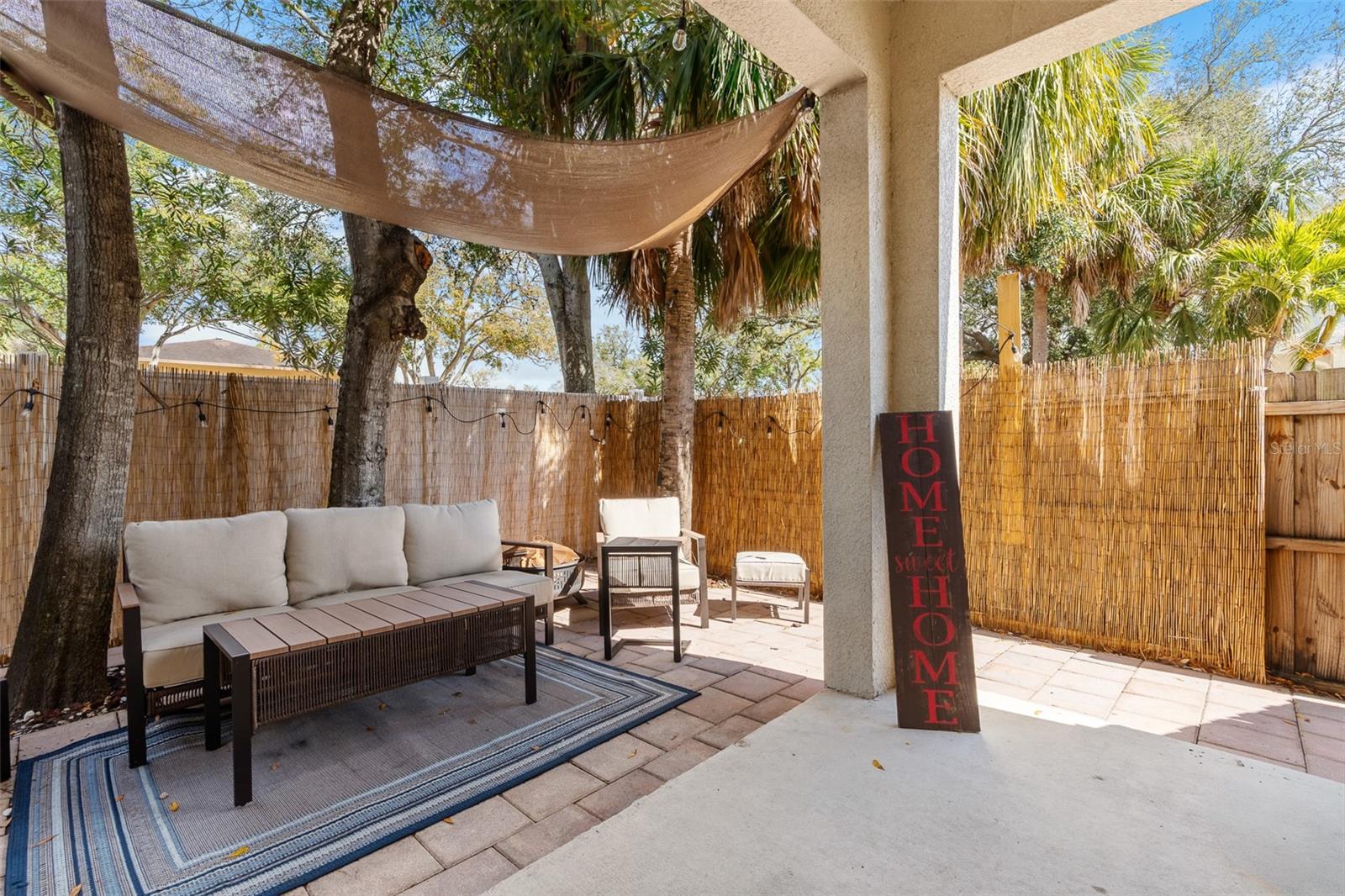 MEADOWS AT LARGO - Residential