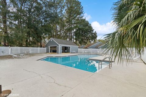 A home in NEWBERRY