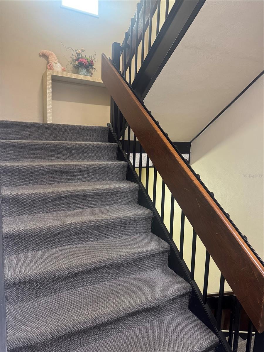 1204 NW 69TH TERRACE