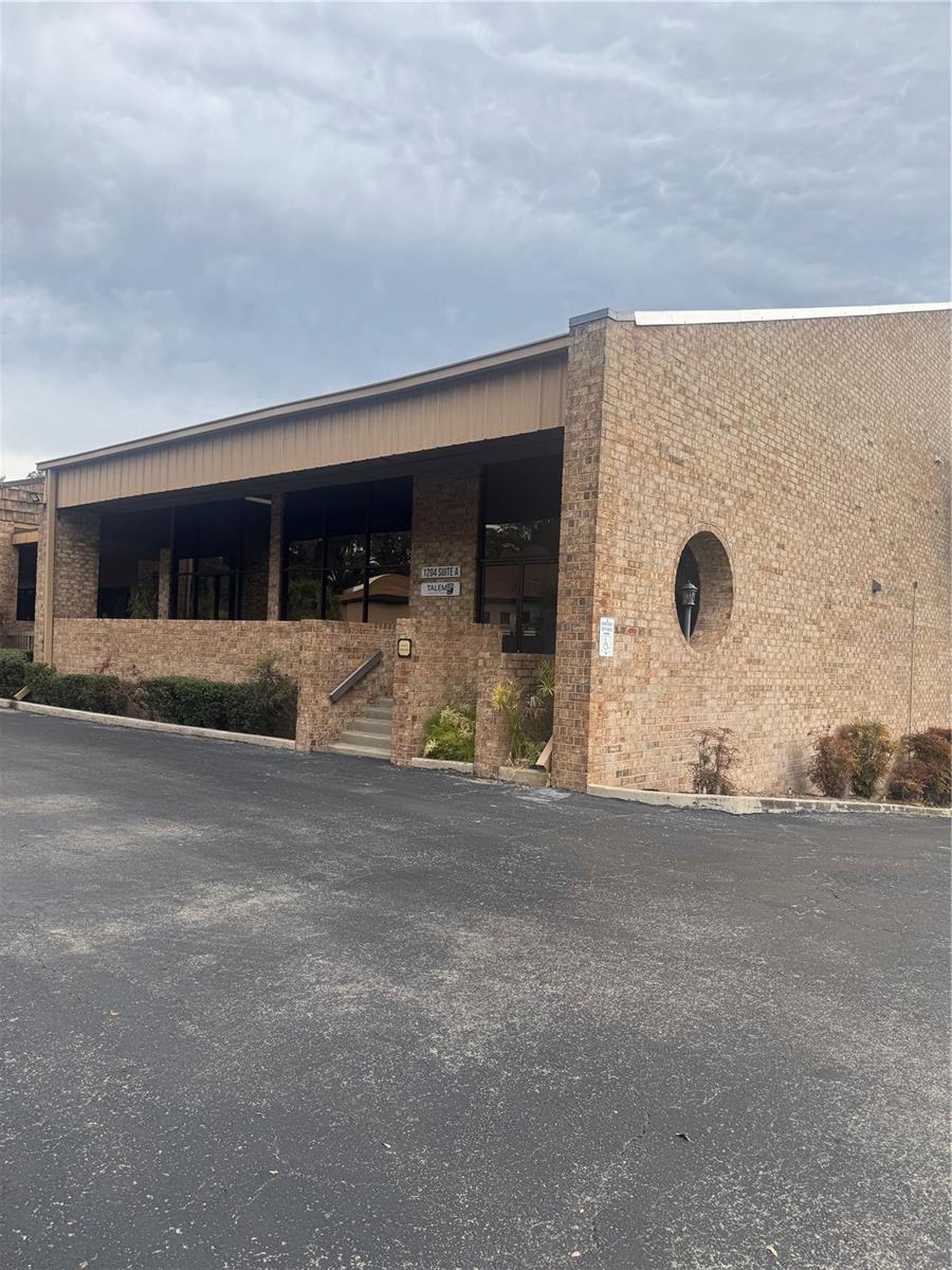 1204 NW 69TH TERRACE