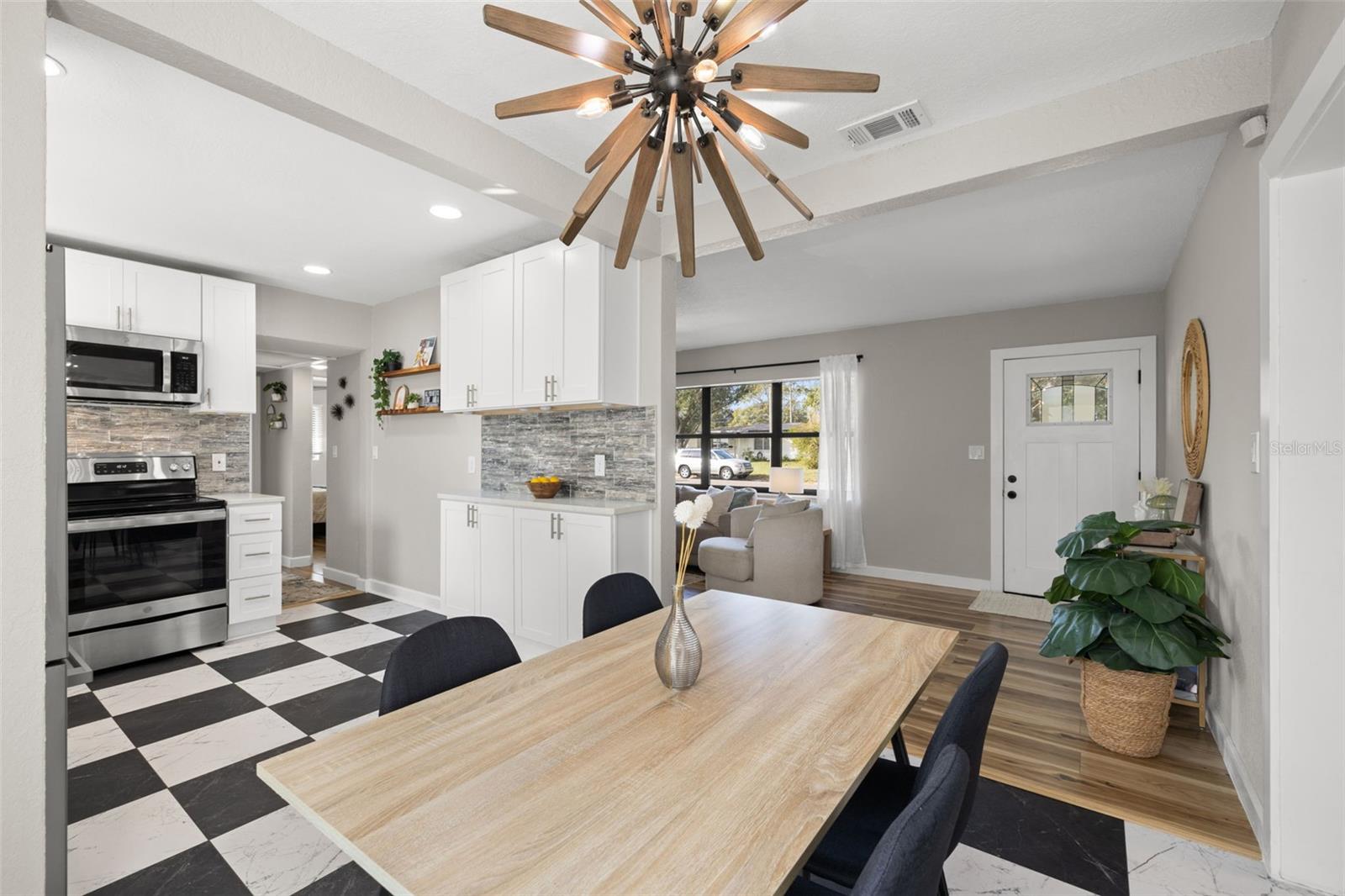 BRENTWOOD HEIGHTS 2ND ADD - Residential