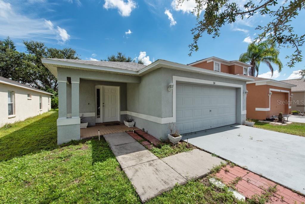 WELLINGTON NORTH AT BAY PARK - Residential