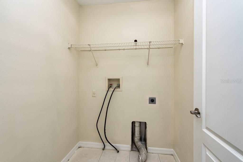 WELLINGTON NORTH AT BAY PARK - Residential