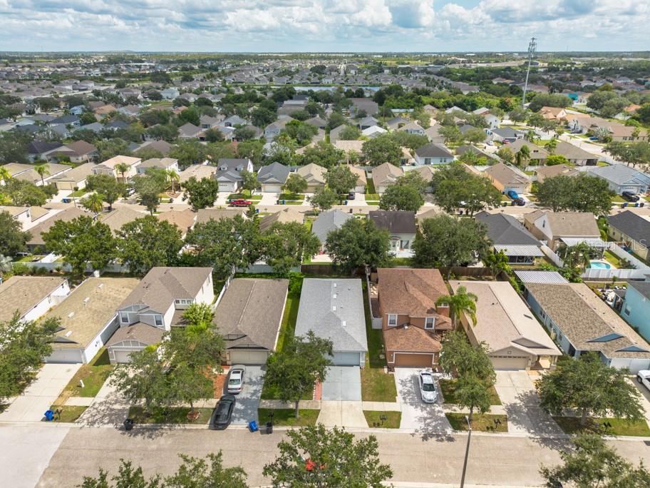 WELLINGTON NORTH AT BAY PARK - Residential