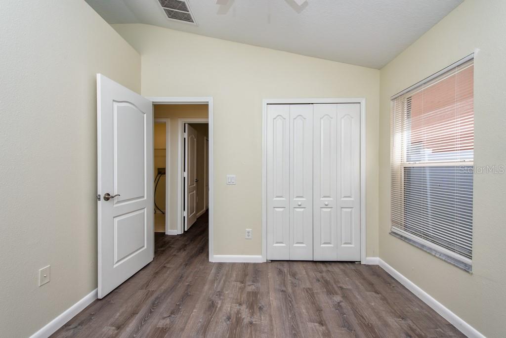 WELLINGTON NORTH AT BAY PARK - Residential