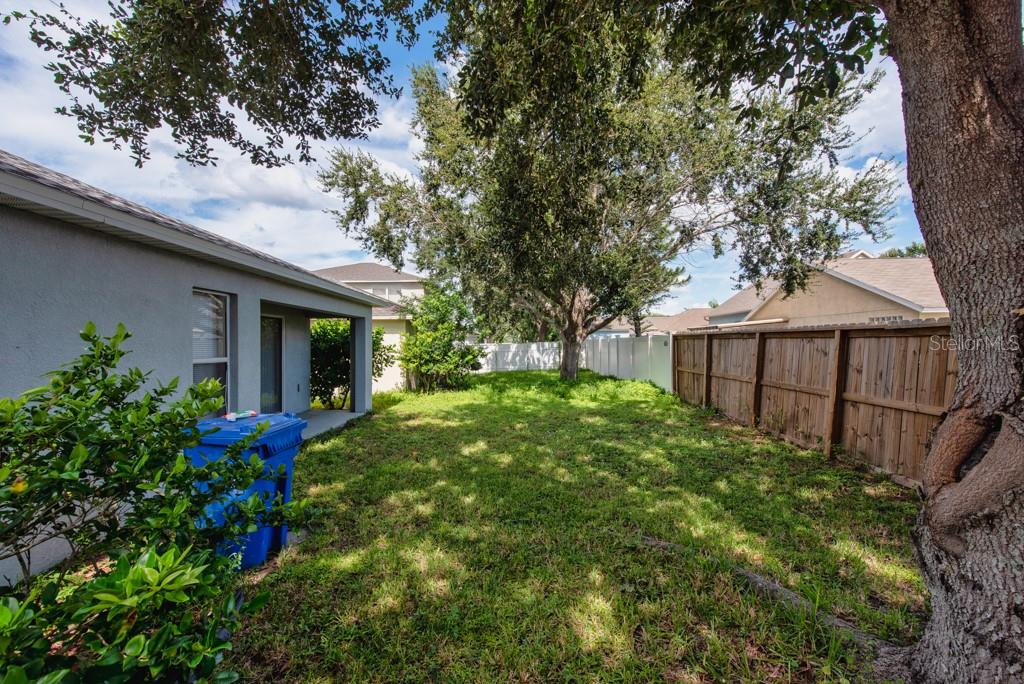 WELLINGTON NORTH AT BAY PARK - Residential