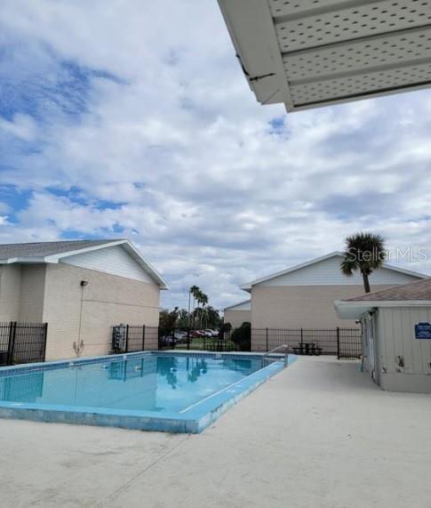 LAS PALMAS AT SAND LAKE CONDO - Residential