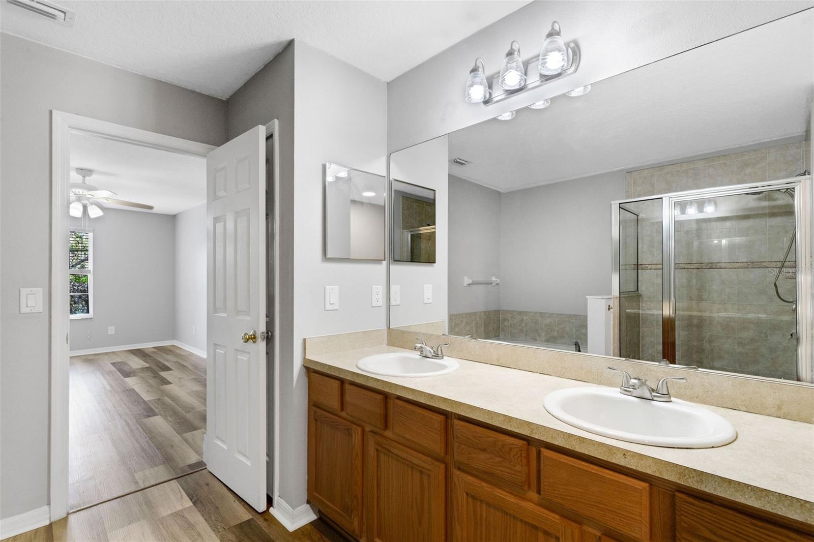 RIVER WALK - Residential Lease