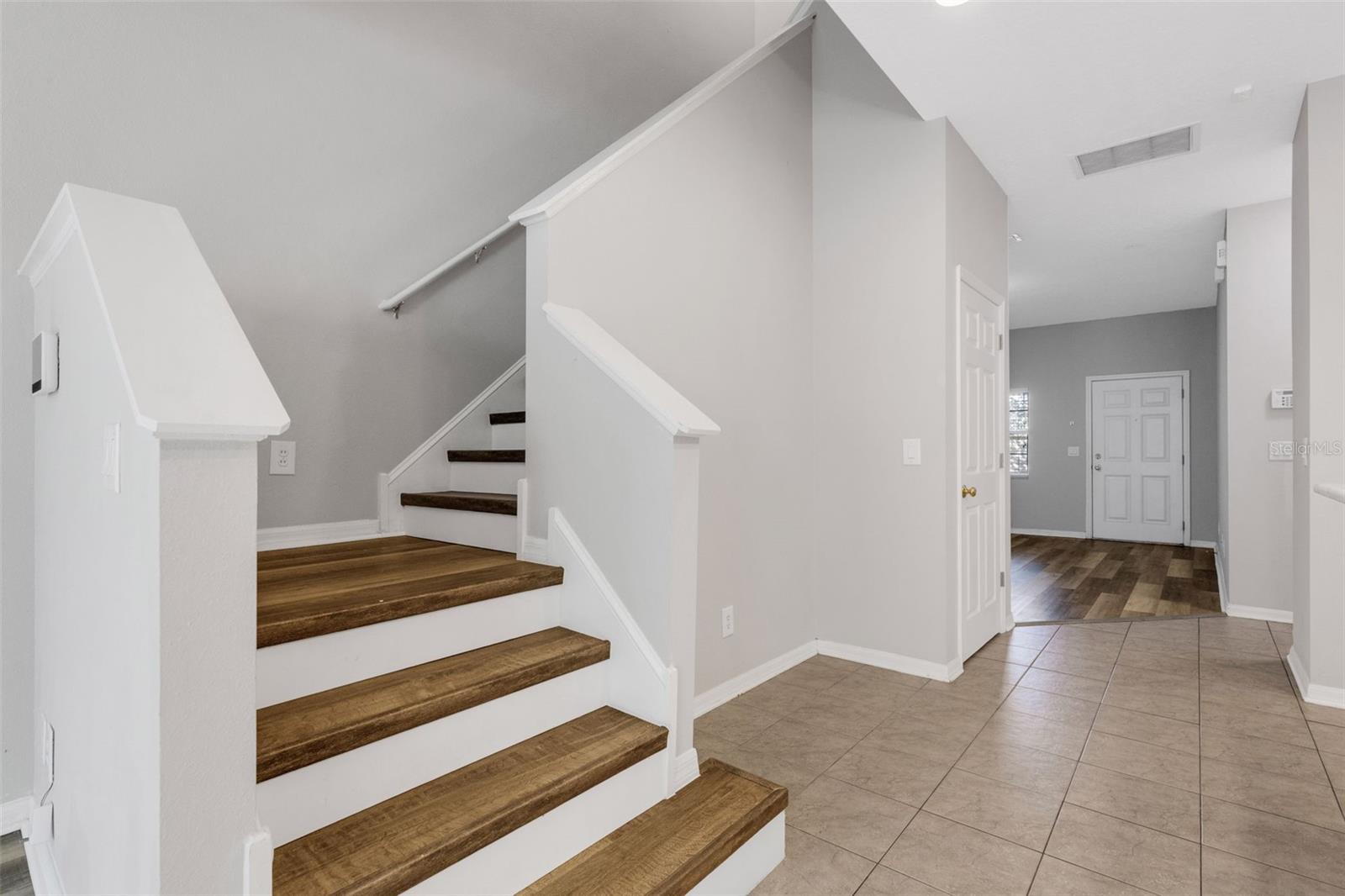 RIVER WALK - Residential Lease