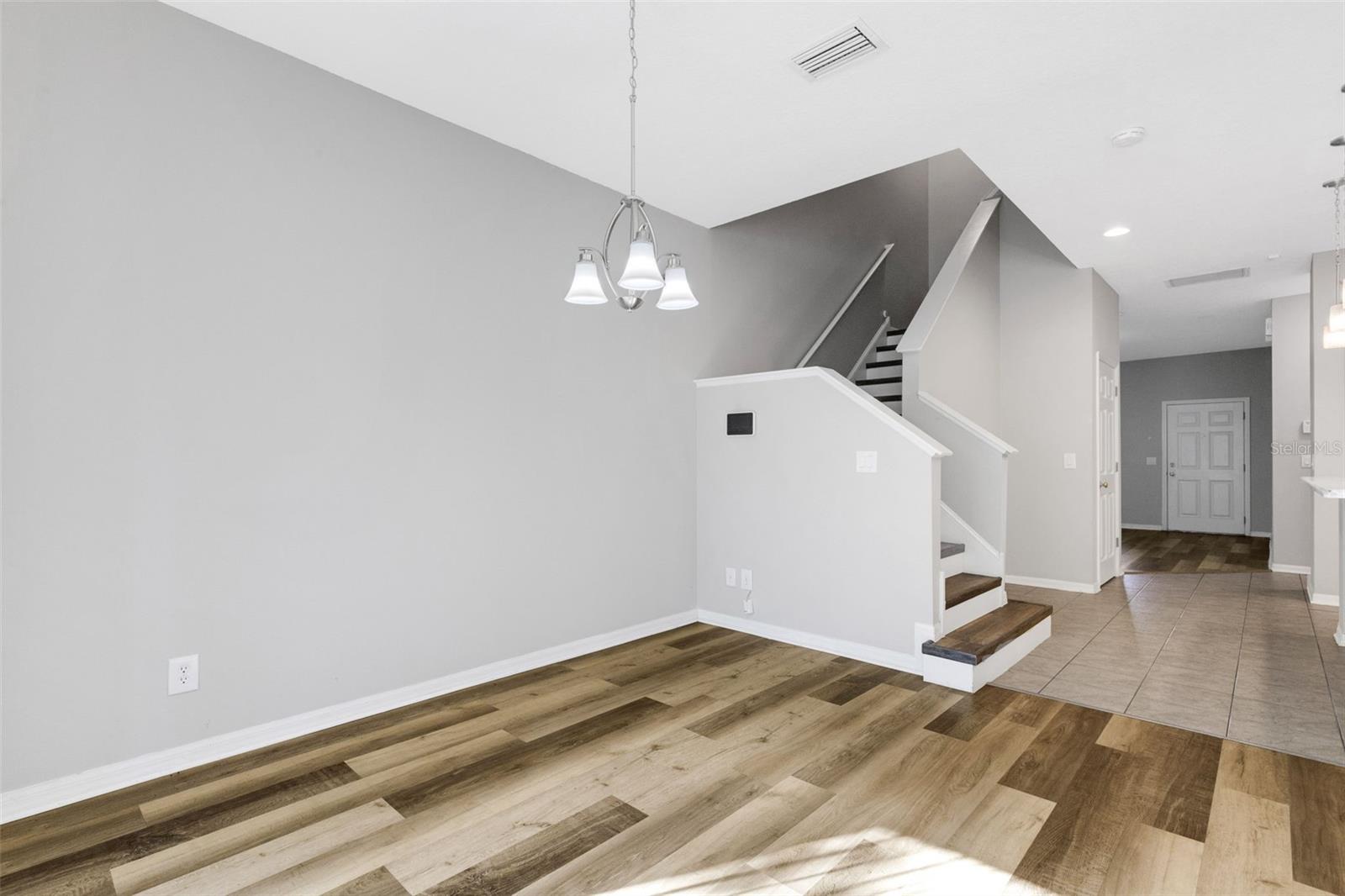 RIVER WALK - Residential Lease