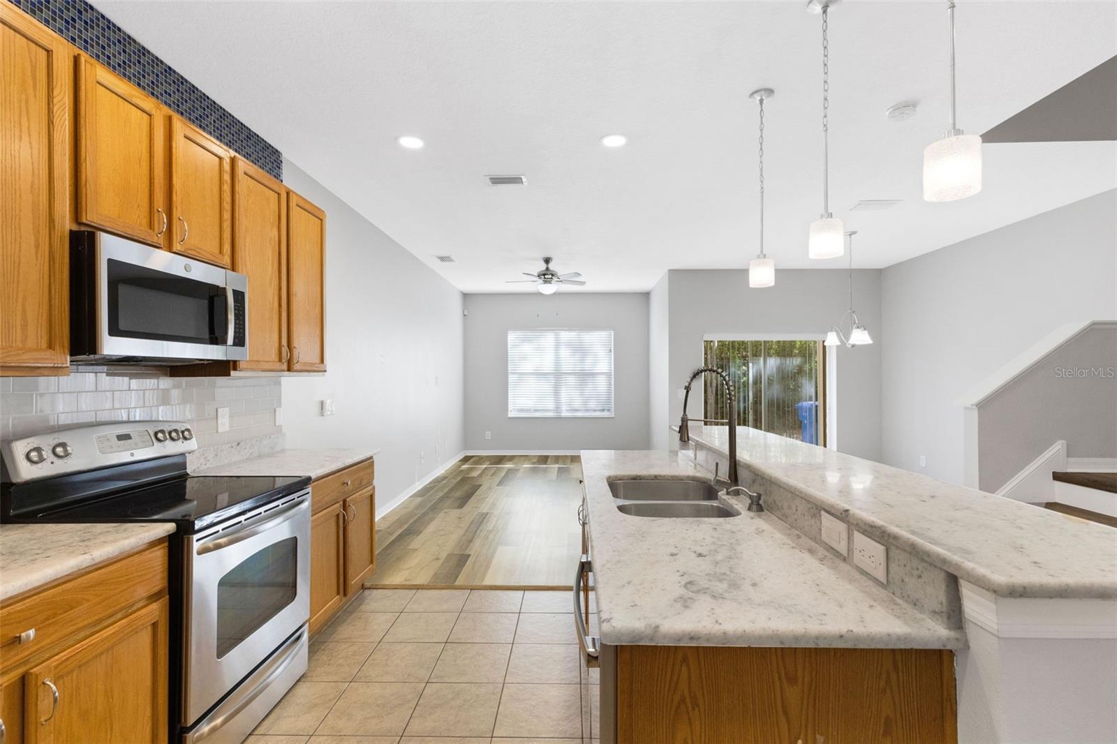 RIVER WALK - Residential Lease